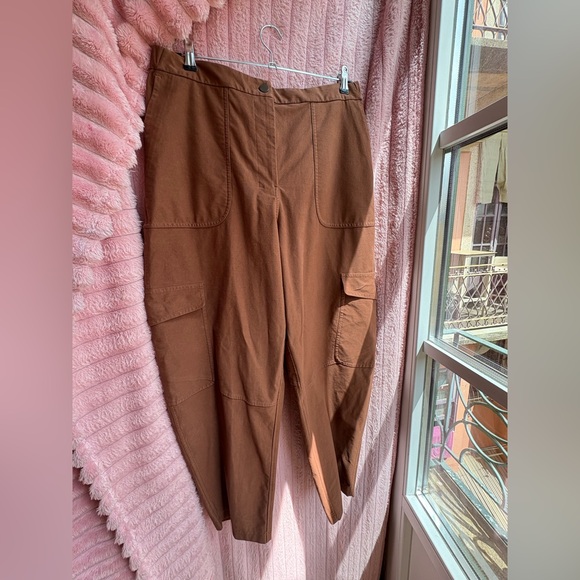 Lululemon Light Utilitech Cargo Pocket HR Pant•Roasted Brown•Sz 10/ 32”•LIKE NEW - Picture 8 of 16